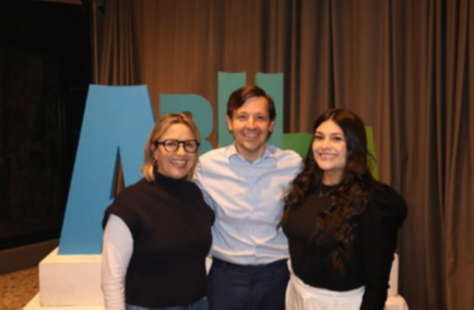 Aruba Tourism Authority celebrating year-end with tourism partners in Colombia