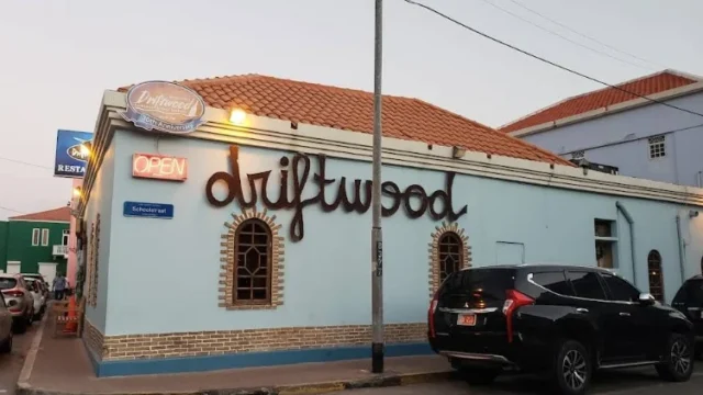 Authentic Aruban Seafood at Driftwood Restaurant