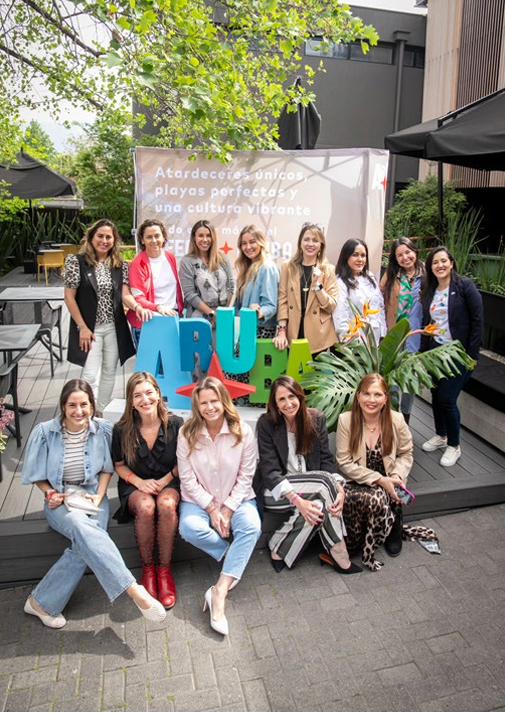 Guided meditation inspired by the Aruba Effect during wellness event in Santiago
