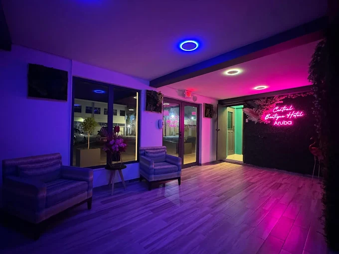 Central Boutique Hotel Aruba Modern Lobby