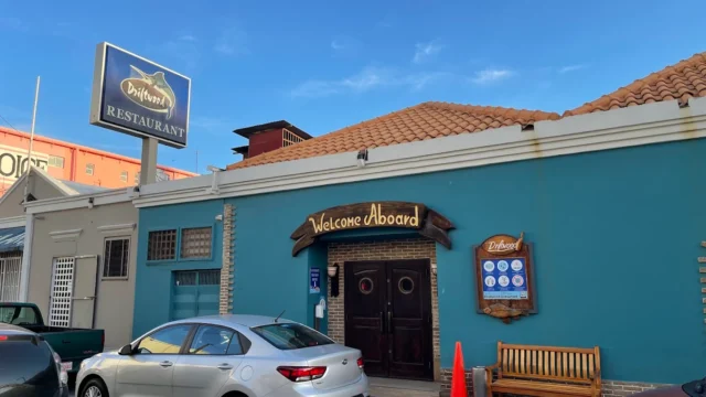 Driftwood Restaurant Aruba – Fresh Caribbean Seafood
