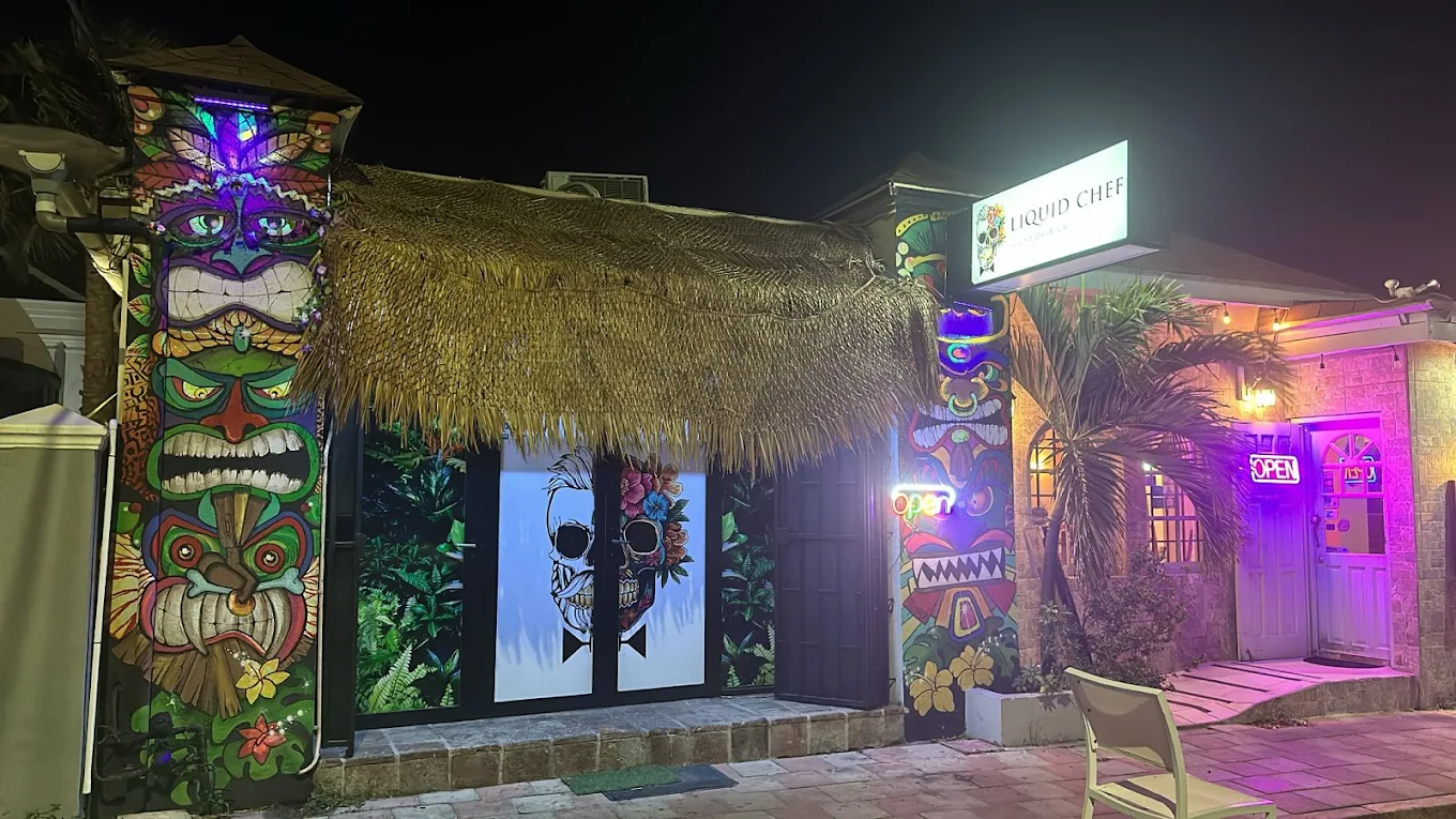 Liquid Chef Gastro Bar Aruba – Craft Cocktails & Vibes