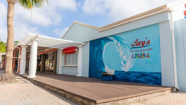 Lucys Retired Surfers Bar & Restaurant