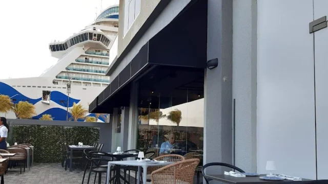 Open Kitchen Dining at Lima Bistro