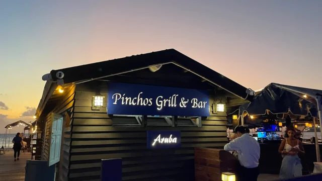 Pinchos Bar & Grill Aruba – Overwater Dining Experience