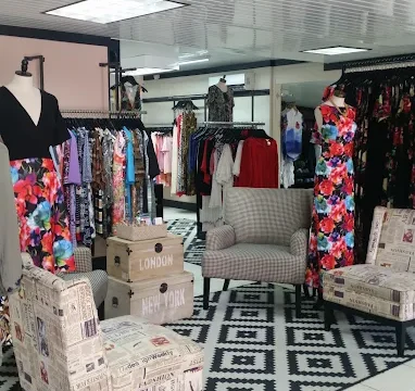 Plus-size fashion at Trash by Ronchi Aruba