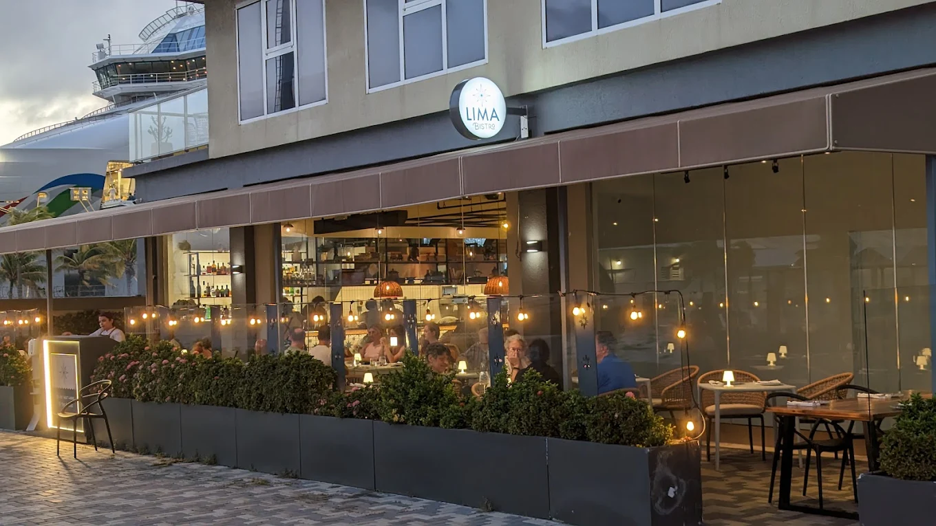 Polaris Star Centerpiece at Lima Bistro