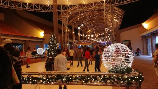 Shopping and Dining Destination in Oranjestad