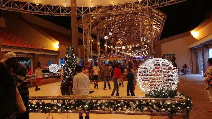 Shopping and Dining Destination in Oranjestad