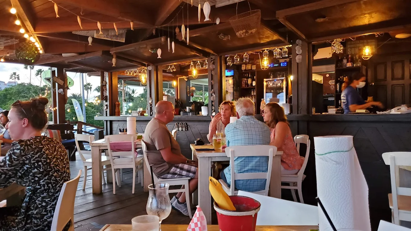 The West Deck at Aruba Linear Park – Beachfront Views